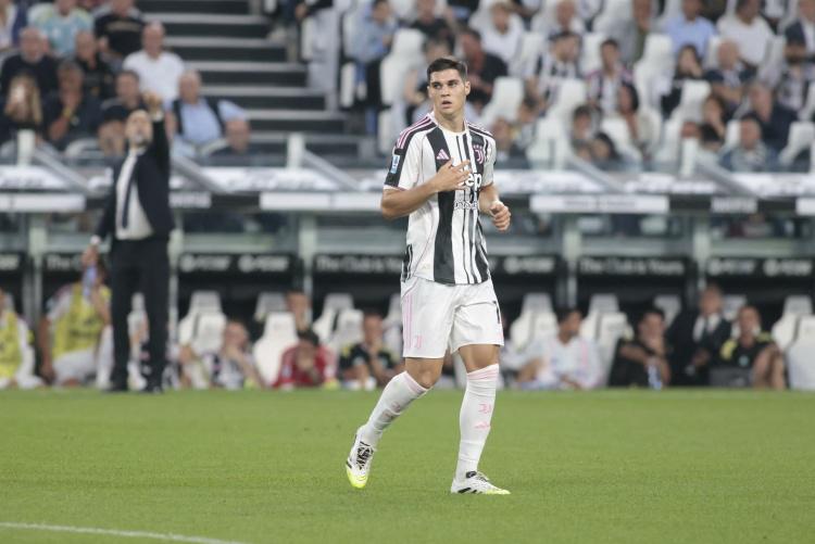 多尔正在帮, 在距离波德 多尔正在帮, 在距离波德